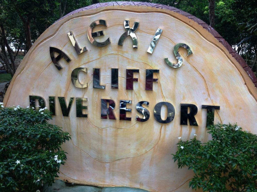 Alexis Cliff Dive Resort Panglao Exterior photo