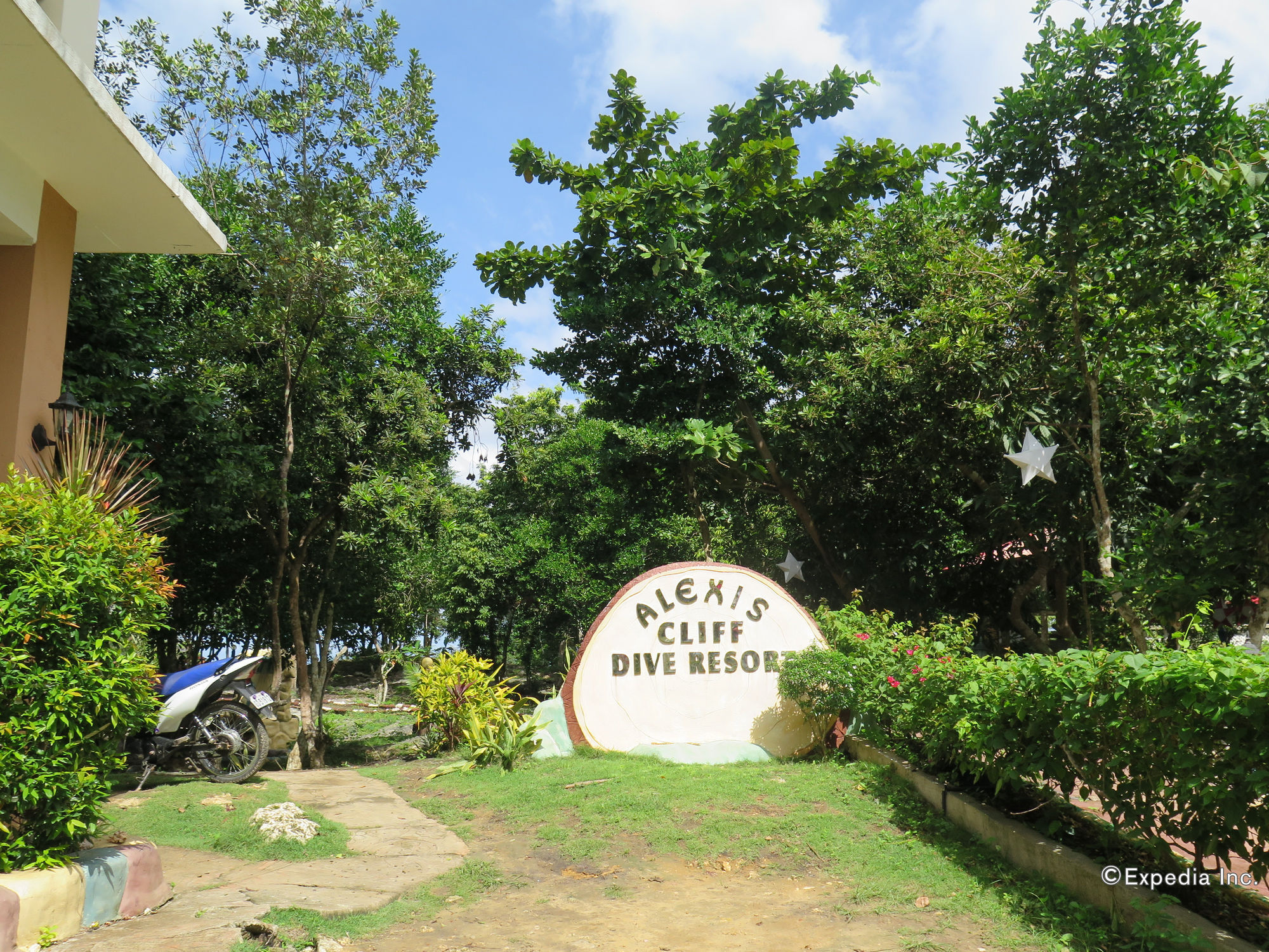 Alexis Cliff Dive Resort Panglao Exterior photo